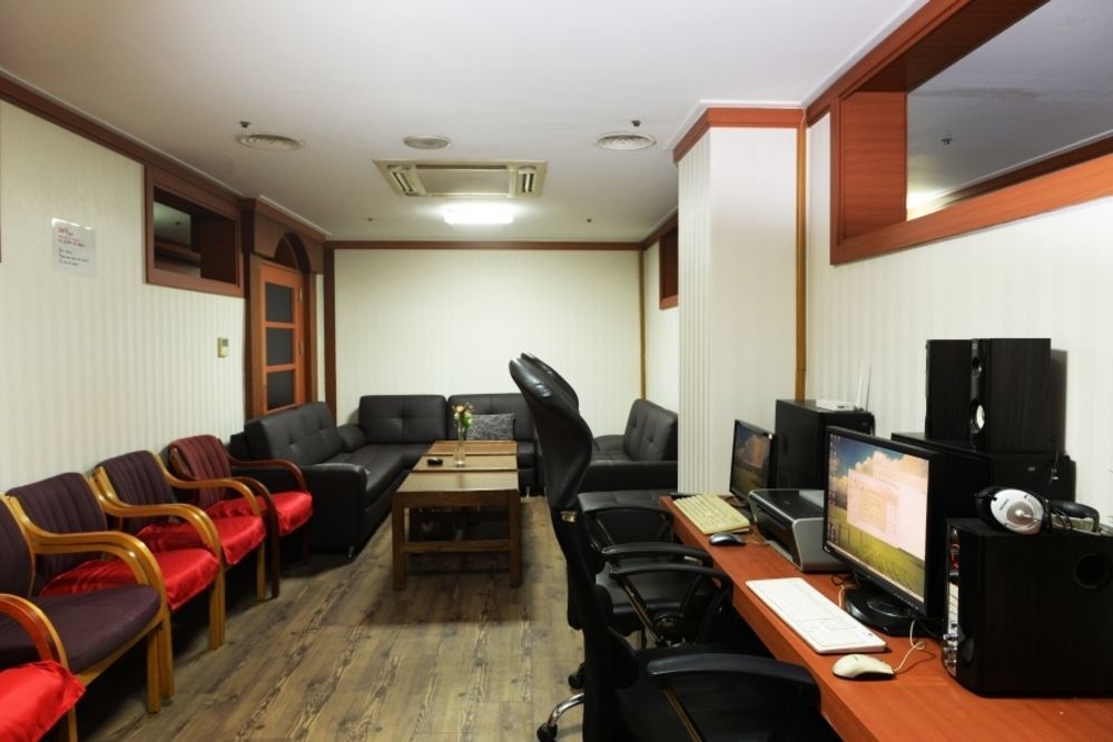 Daeyang Hotel Goyang Bagian luar foto