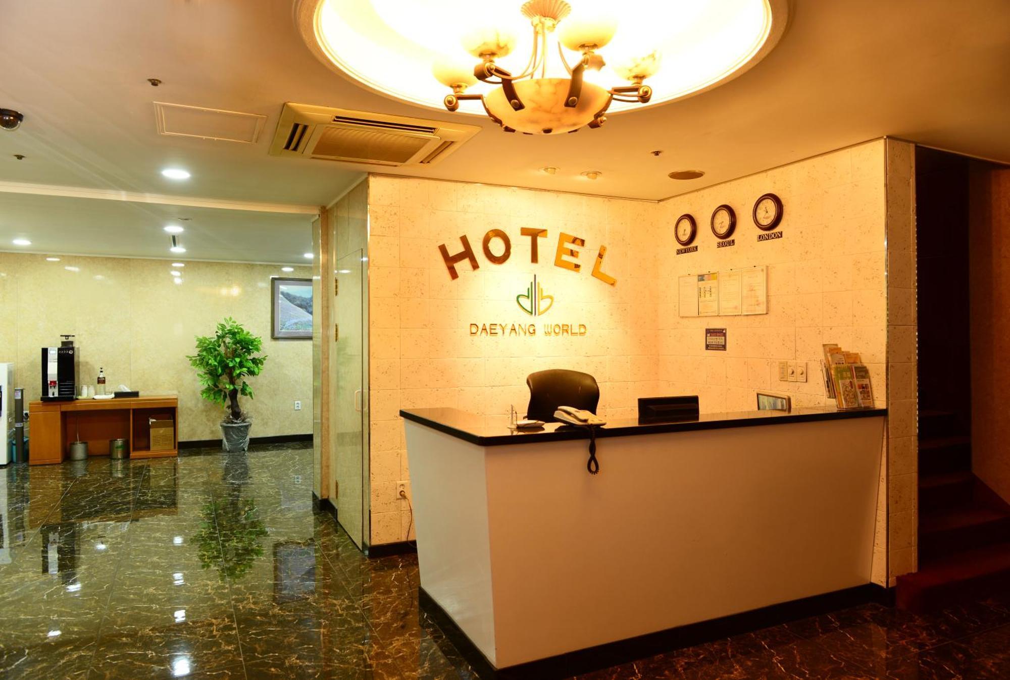 Daeyang Hotel Goyang Bagian luar foto
